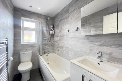 Bathroom - Copy.JPEG