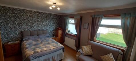 Master Bedroom 1.jpg