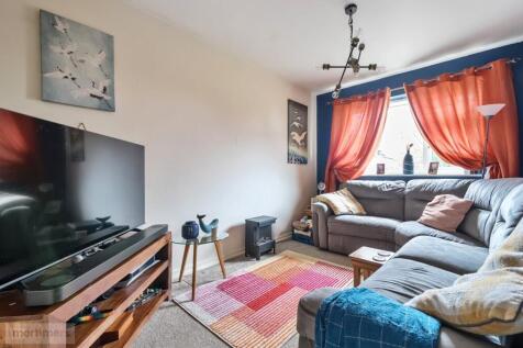 Sitting/Bedroom 3