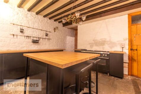Kitchen/Dining