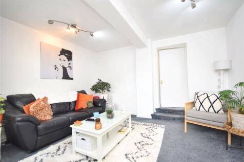 21 B Apt Living Room