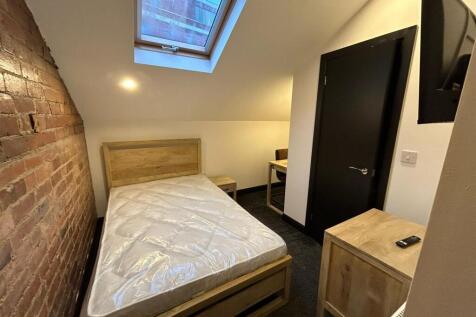 Room 4 .jpg