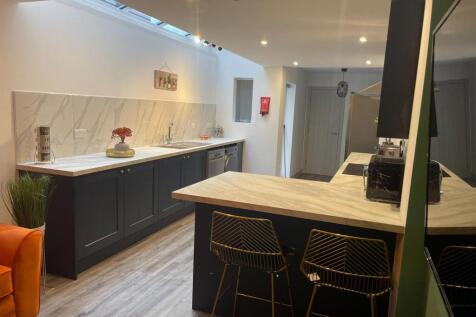Kitchen 3.jpg