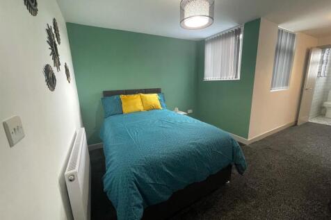 Bedroom 4.jpg