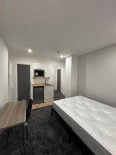 WhatsApp Image 2025-11-19 at 11.04.38_c86ce09b.jpg