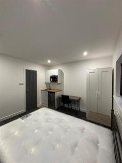 WhatsApp Image 2025-11-19 at 11.05.05_f572f01d.jpg