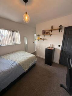 WhatsApp Image 2025-11-19 at 14.29.39_80be4c0c.jpg