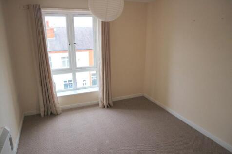 Bedroom (Main)