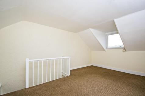 Bedroom 2 (Main)