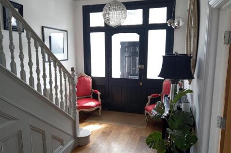 Property Image 9