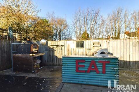 CAM03038G0-PR0111-STILL007.jpg