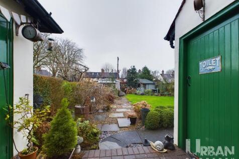 CAM03038G0-PR0128-STILL005.jpg