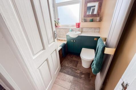 Ground Floor Bathroom