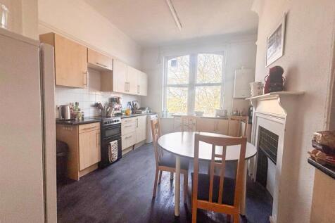 Kitchen Dining room