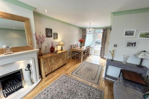 Living/Dining Room