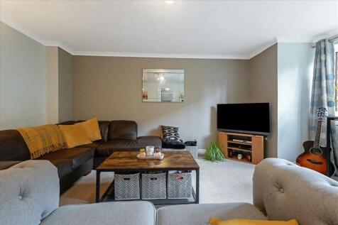 Lounge Dining (4)