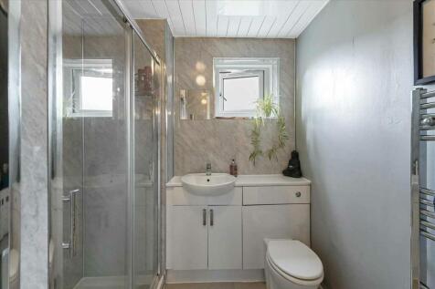 Shower Room (1)