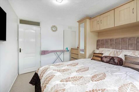 Bedroom Two (2)