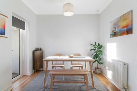 Lounge Dining (5)