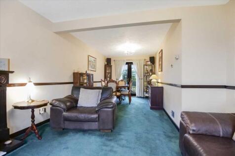 Lounge Area (3)