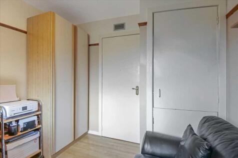 Bedroom Three (2)