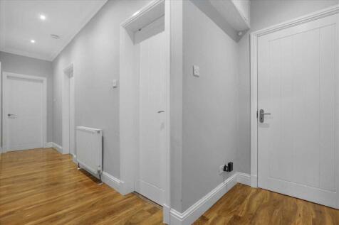 Entrance Hallway (1)
