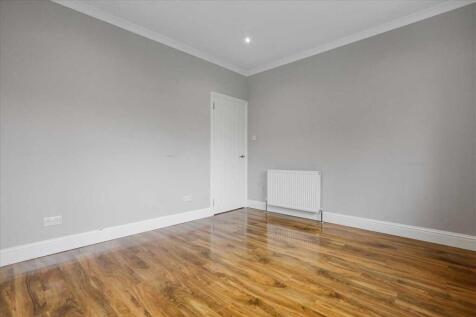 Bedroom One (2)