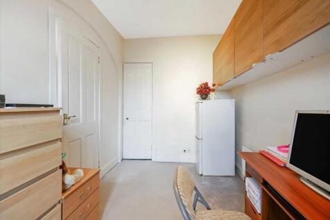 Bedroom Three (2)