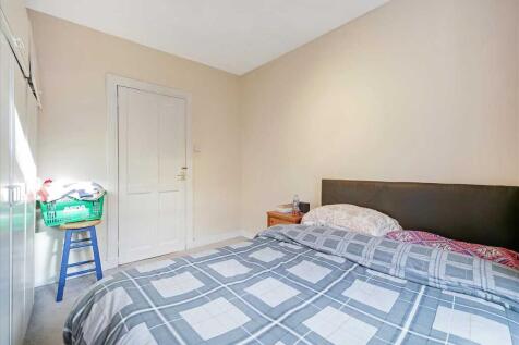 Bedroom Two (2)
