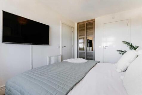 Bedroom One (2)