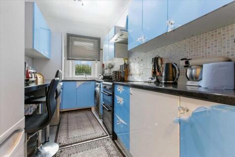 Breakfasting Kitchen
