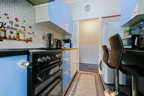 Breakfasting Kitchen