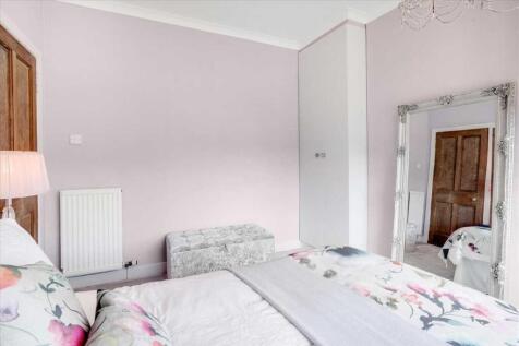 Bedroom One (3)