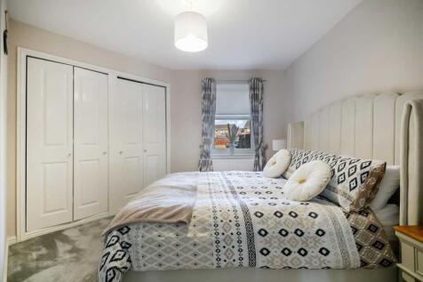 Bedroom One (3)