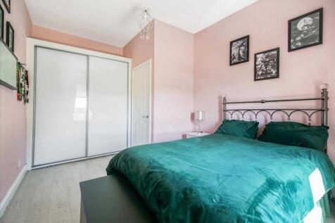 Bedroom Three (2)