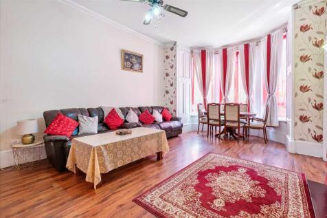 Lounge Dining (2)