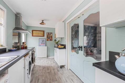 Kitchen (2)
