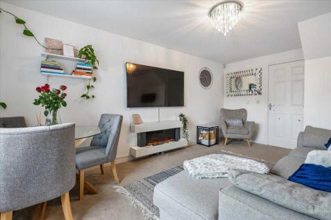 Lounge Dining (2)