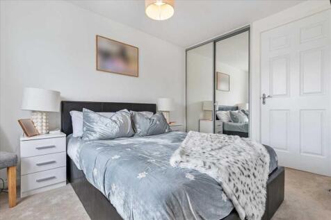 Bedroom One (2)