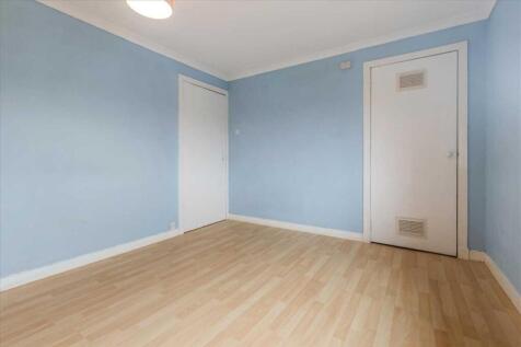 Bedroom One (3)