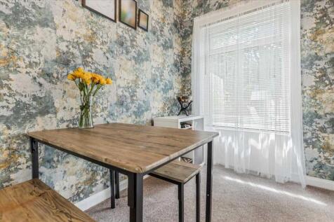 Dining / Bedroom