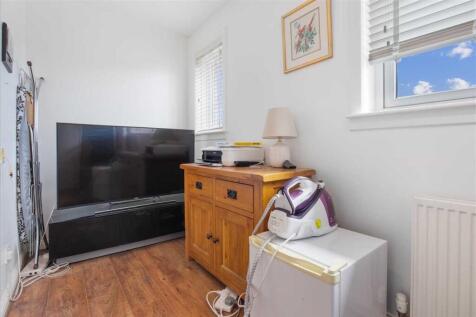 Bedroom One (2)