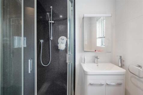Shower Room (2)