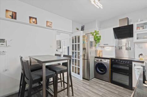 Kitchen Dining (2)