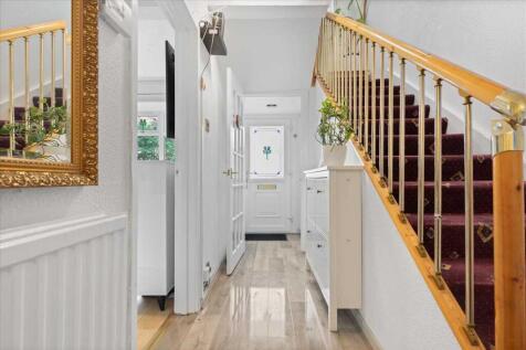 Entrance Hallway (3)