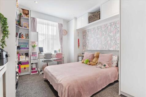 Bedroom Two (1)