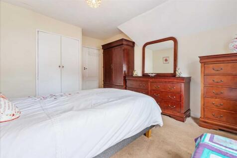 Bedroom One (3)