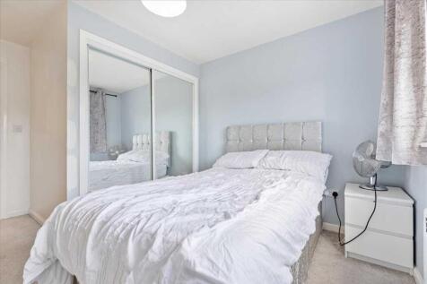 Bedroom One (2)