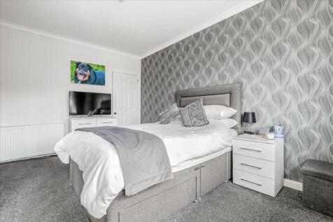Bedroom One (2)