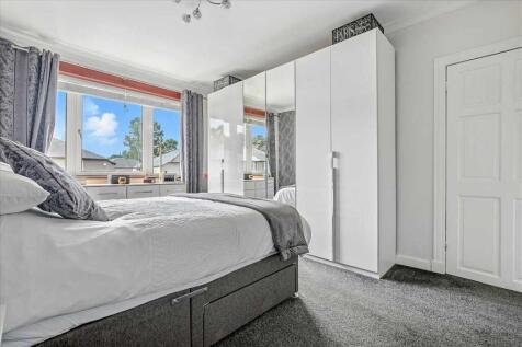 Bedroom One (3)
